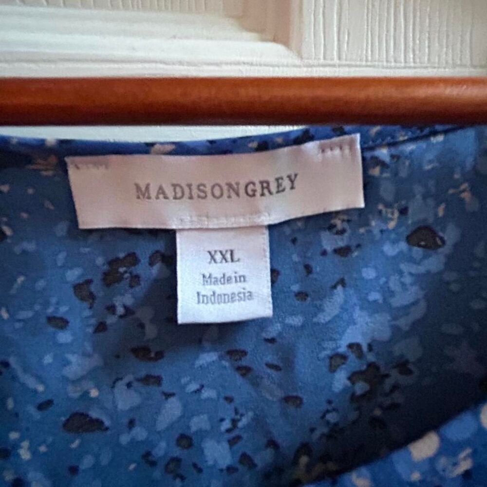 Madison Women's Blue Vest - Picture 2 of 4